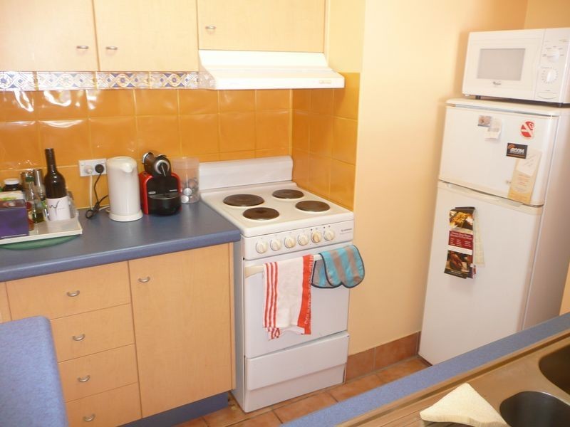 28/11-17 Philip Avenue, Broadbeach QLD 4218