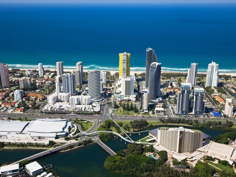 28/11-17 Philip Avenue, Broadbeach QLD 4218