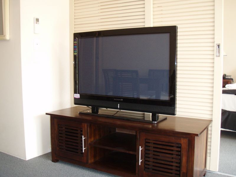 1 Paradise Island, Surfers Paradise QLD 4217