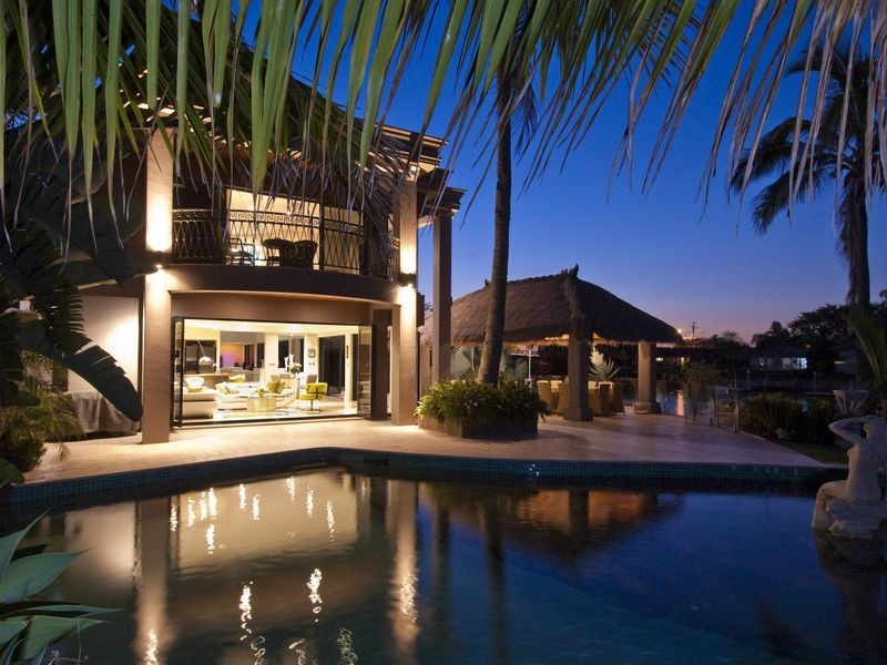 171 Monaco Street, Broadbeach Waters QLD 4218