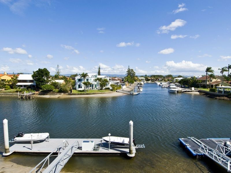 8 Shearwater Esplanande, Runaway Bay QLD 4216
