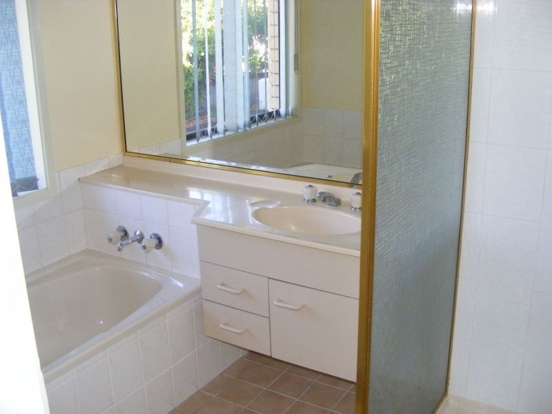 232 Bayview Street, Runaway Bay QLD 4216