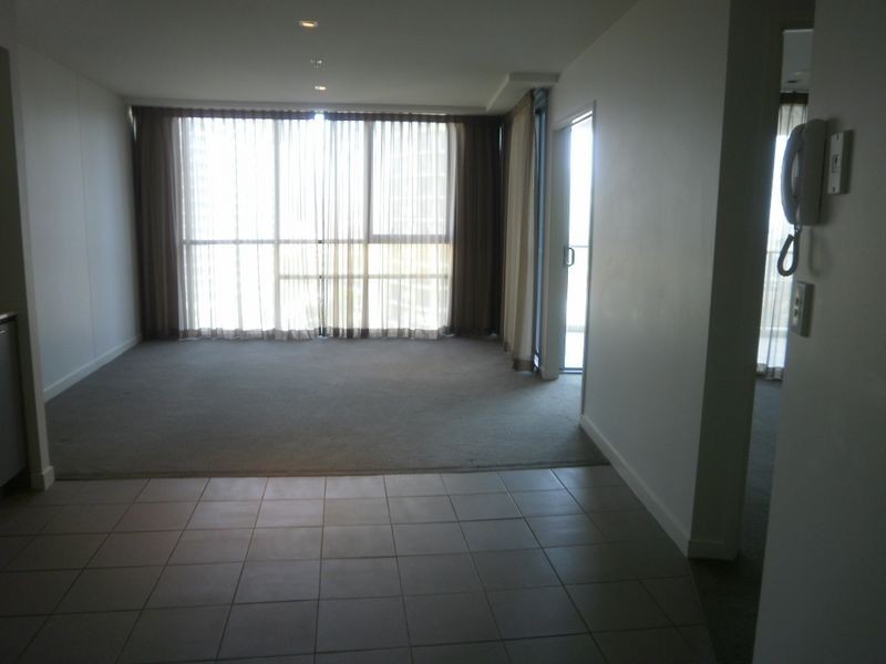 18 Enderley Avenue, Surfers Paradise QLD 4217