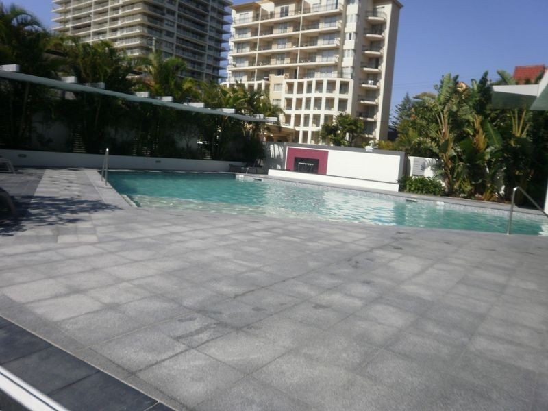 18 Enderley Avenue, Surfers Paradise QLD 4217