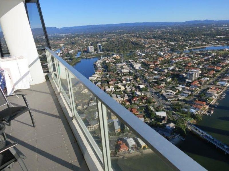 9 Ferny Avenue, Surfers Paradise QLD 4217