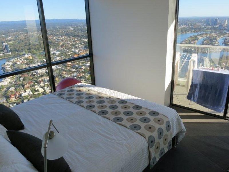 9 Ferny Avenue, Surfers Paradise QLD 4217