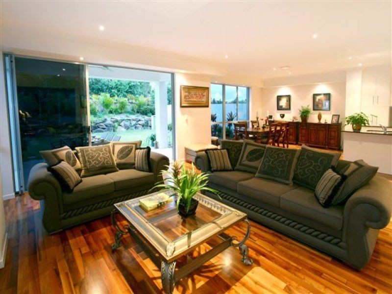 5021 Riverwood Grove, Benowa QLD 4217