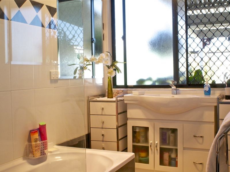 19 Latrobe Avenue, Helensvale QLD 4212