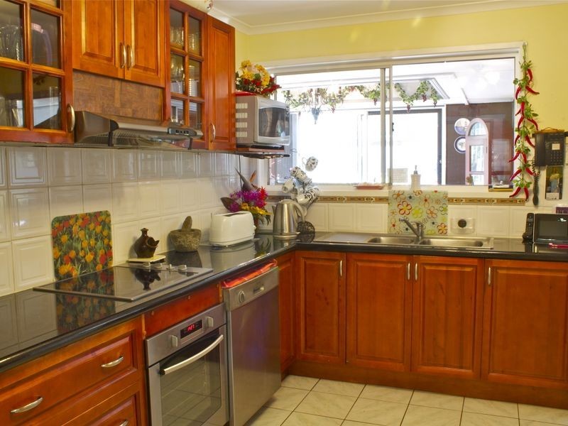 19 Latrobe Avenue, Helensvale QLD 4212