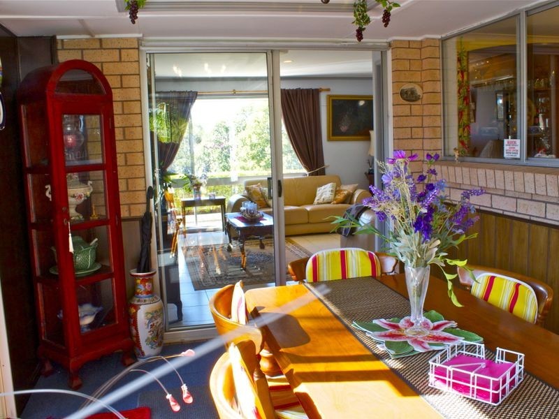 19 Latrobe Avenue, Helensvale QLD 4212