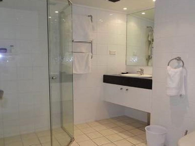 80 The Esplanade, Surfers Paradise QLD 4217