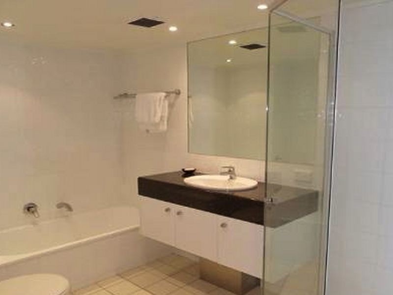 80 The Esplanade, Surfers Paradise QLD 4217