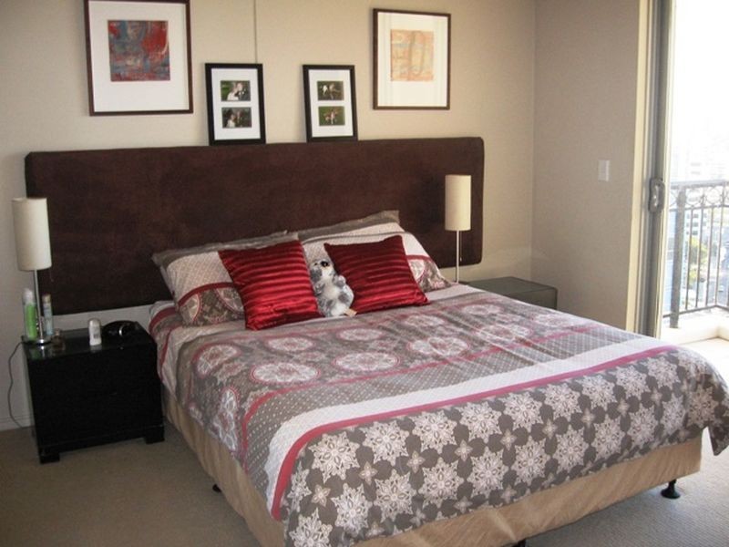 17/23 Ferny Avenue, Surfers Paradise QLD 4217