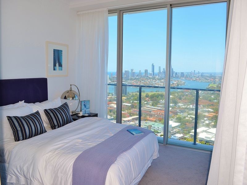 33302/9 Lawson St, Southport QLD 4215