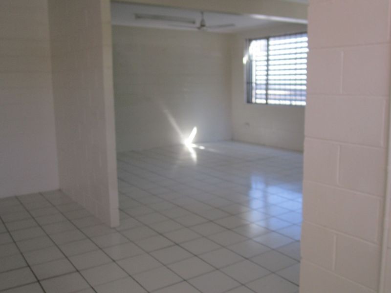 38 Commercial Drive, Ashmore QLD 4214