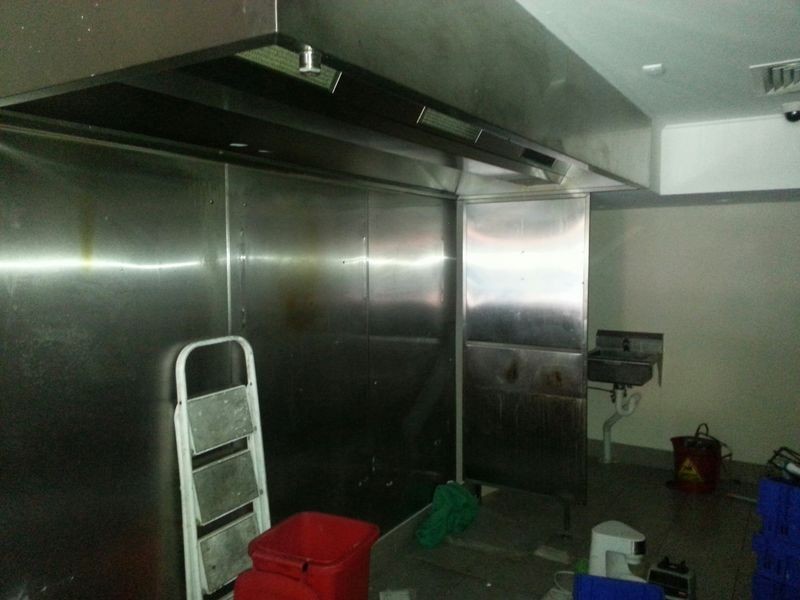 6 SURF PARADE, Broadbeach QLD 4218