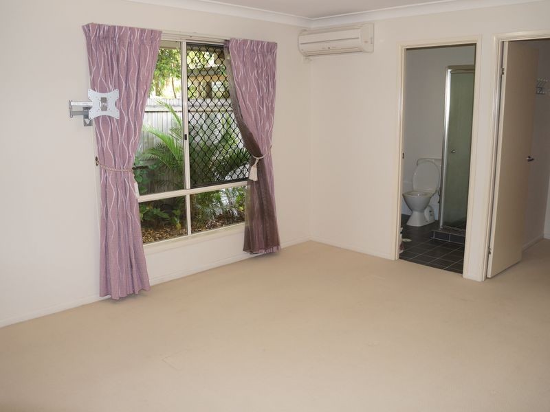 24 Meadow Street, Eight Mile Plains QLD 4113