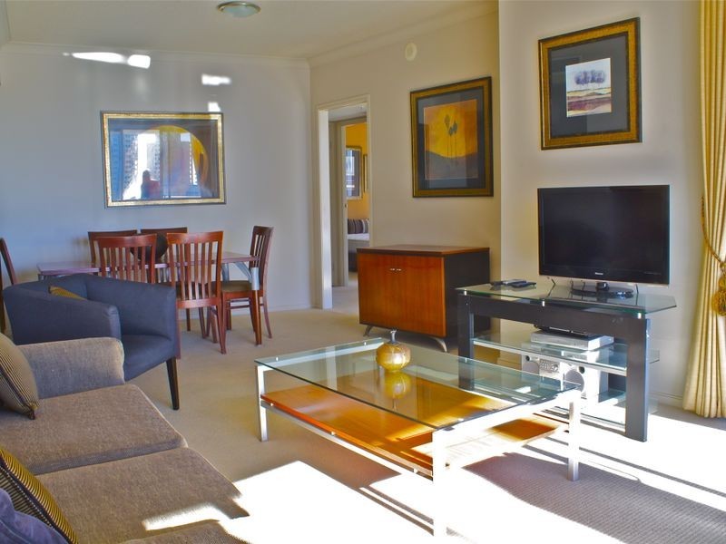 23 Ferny Avenue, Surfers Paradise QLD 4217