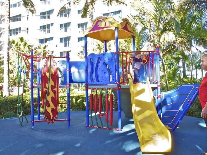 23 Ferny Avenue, Surfers Paradise QLD 4217