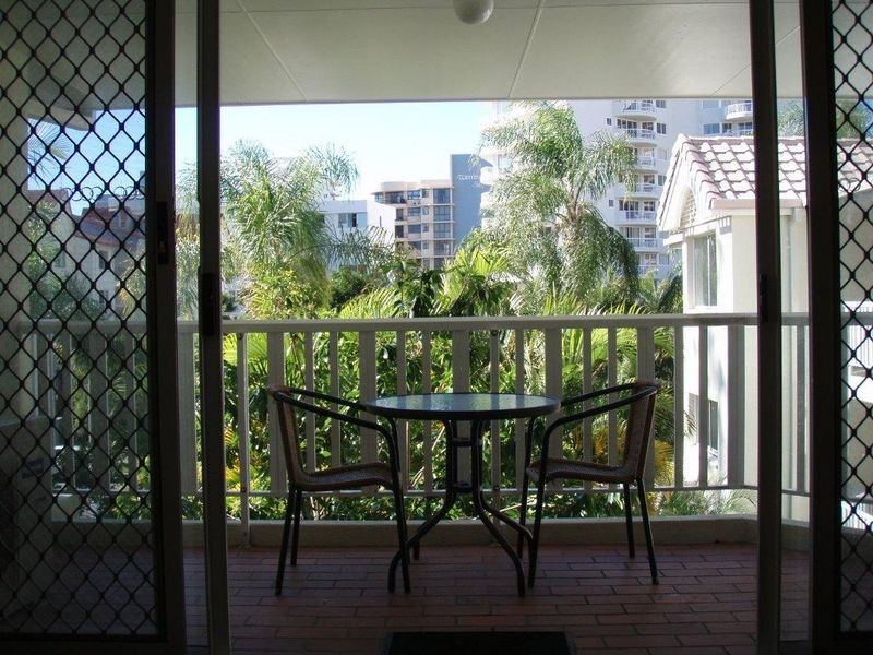 42 Beach Parade, Surfers Paradise QLD 4217