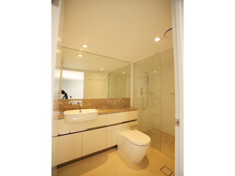 4 Esplanade, Surfers Paradise QLD 4217