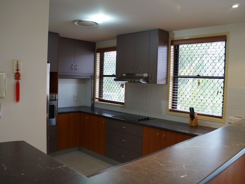 18 Toorak Place, Runcorn QLD 4113