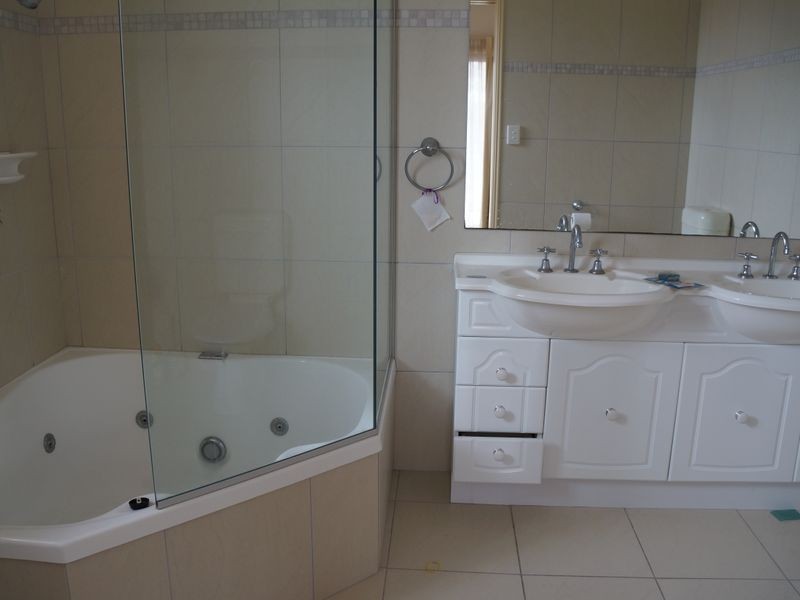 18 Toorak Place, Runcorn QLD 4113