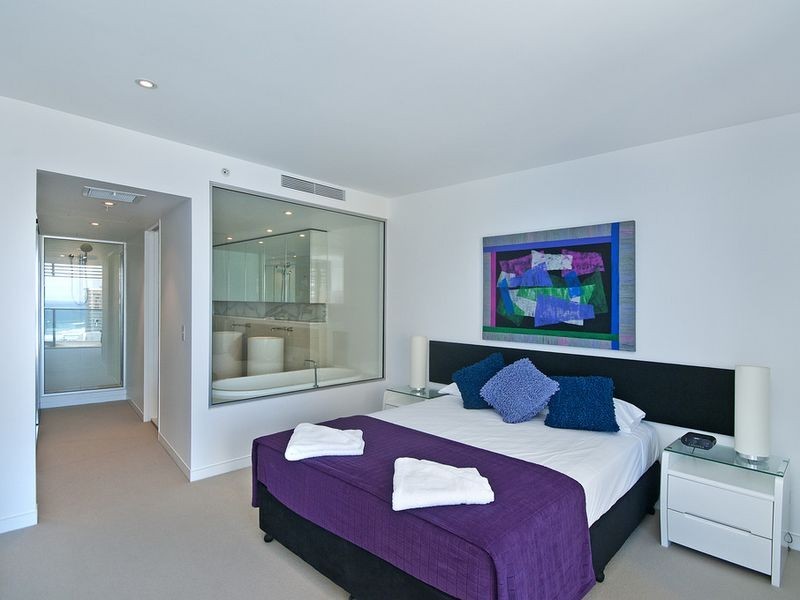 Elizabeth, Broadbeach QLD 4218