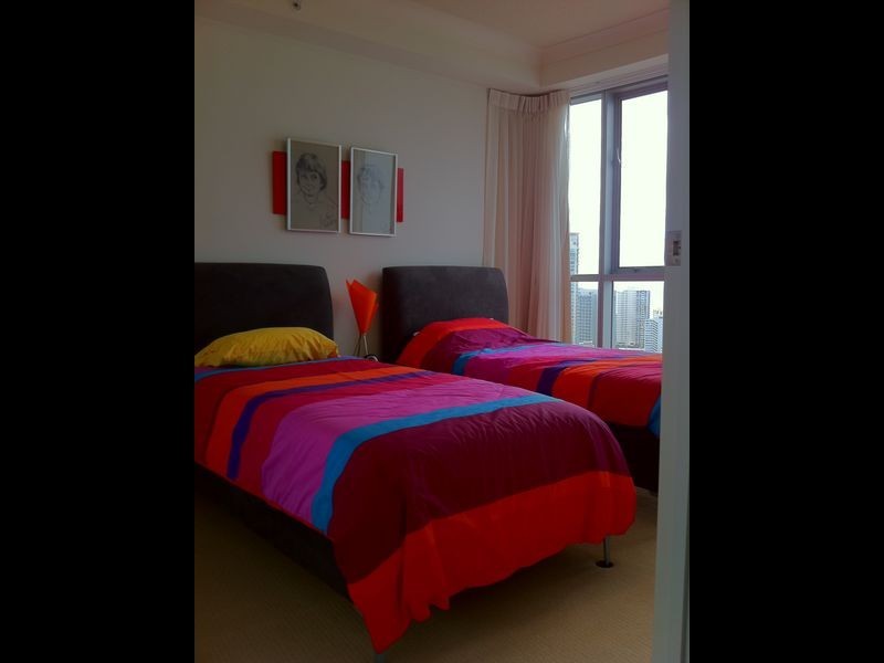 23 Ferny Avenue, Surfers Paradise QLD 4217