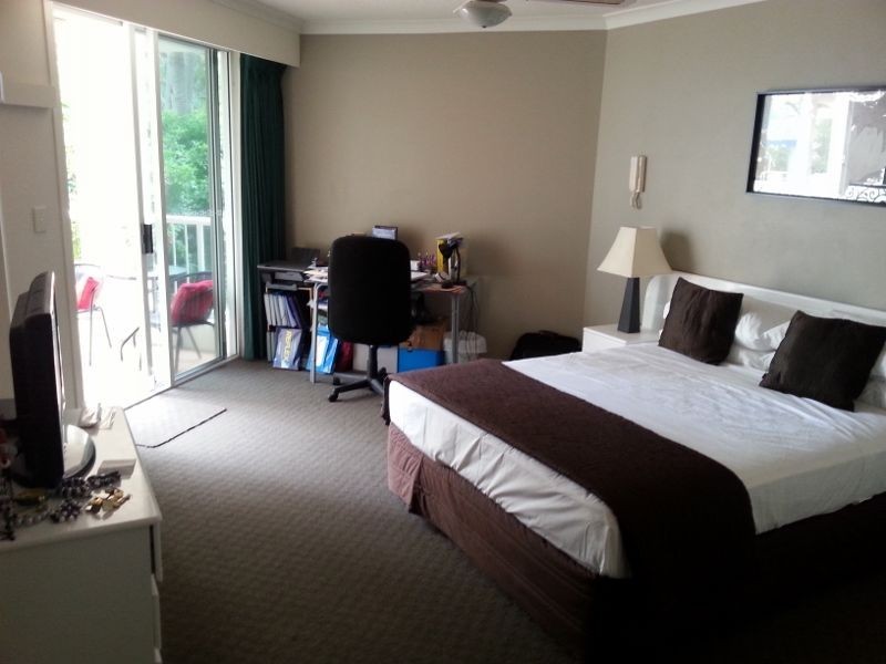 205/6 View Avenue, Surfers Paradise QLD 4217