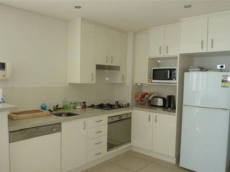 2103/1 Como Crescent, Southport QLD 4215