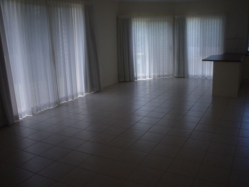 1/13 Maltman Av, Southport QLD 4215