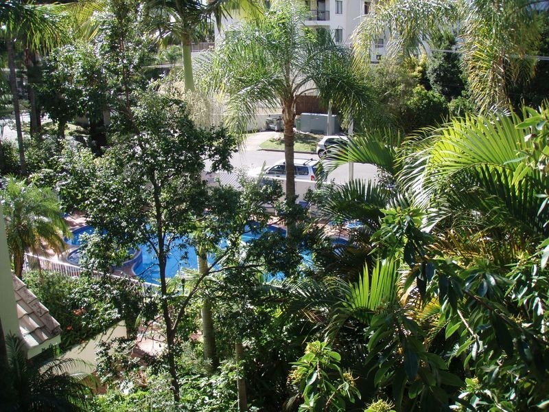 42 Beach Parade, Surfers Paradise QLD 4217