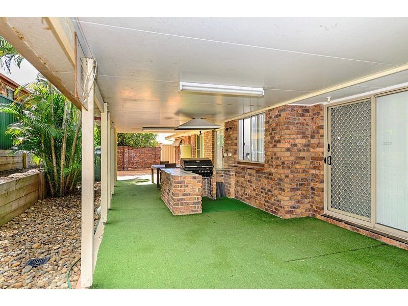 38 Allied Drive, Arundel QLD 4214