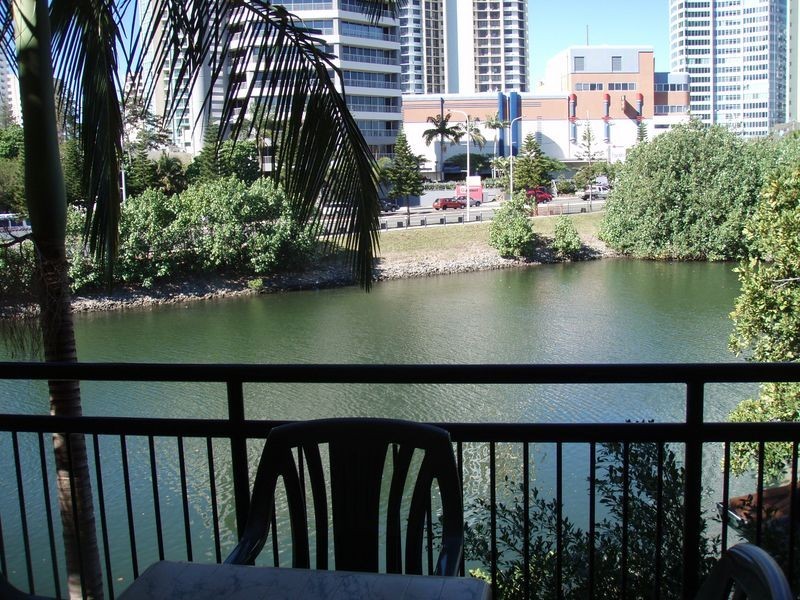 1/1 Paradise Island, Surfers Paradise QLD 4217
