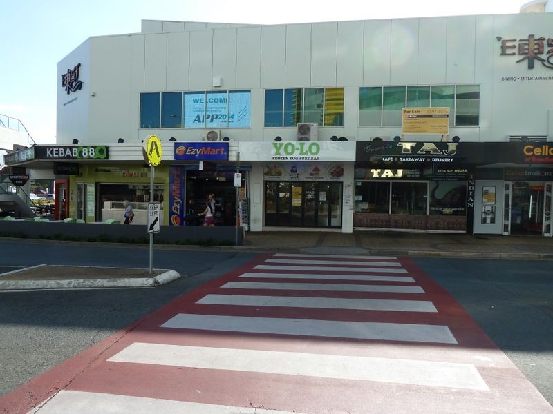 5/88 Surf Parade, Broadbeach QLD 4218