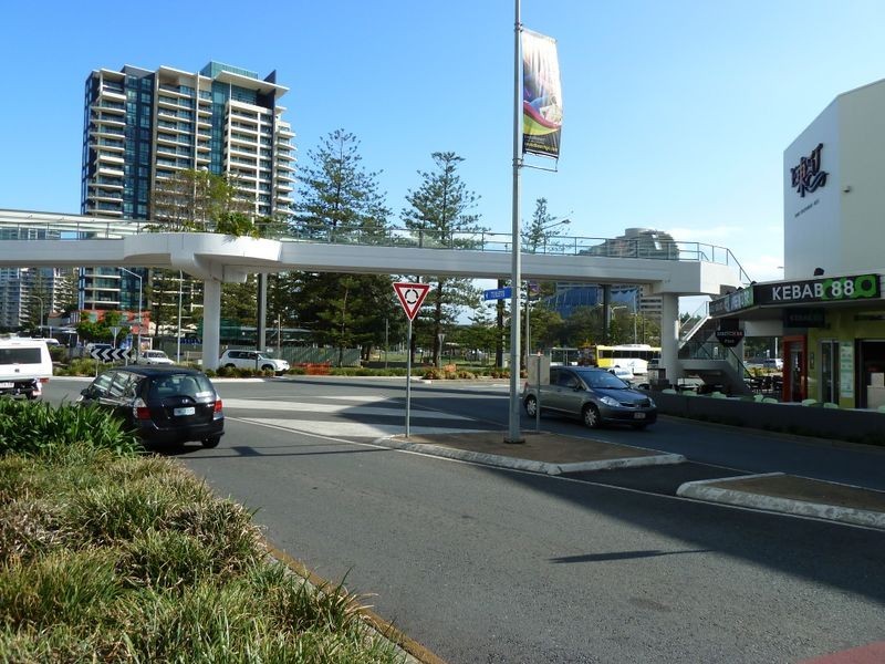 5/88 Surf Parade, Broadbeach QLD 4218