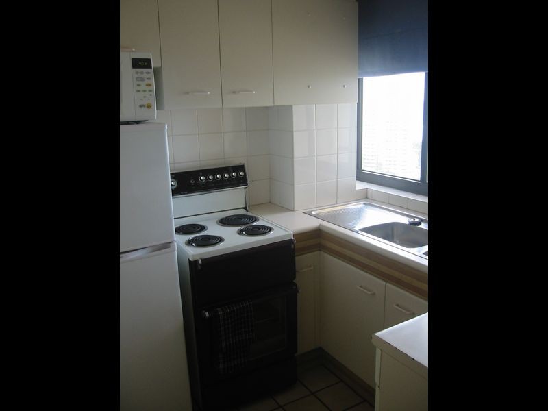 18 Hanlan Street, Surfers Paradise QLD 4217