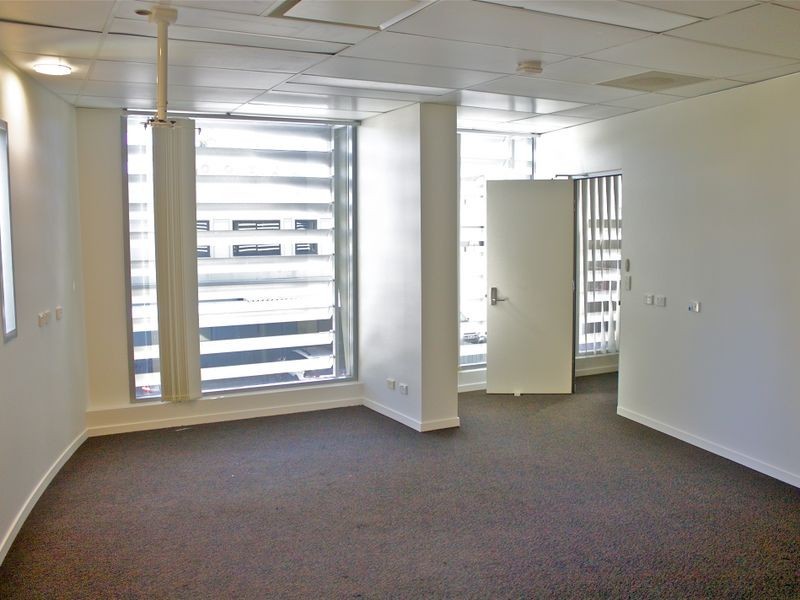 67 Davenport Street, Southport QLD 4215