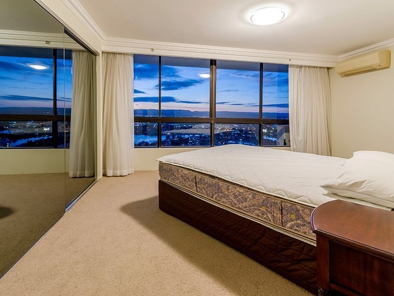 5 Clifford Street – THE PENINSULA, Surfers Paradise QLD 4217