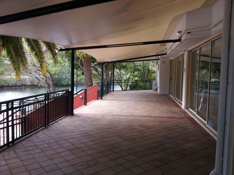 Unit 9/1 Paradise Island, Surfers Paradise QLD 4217