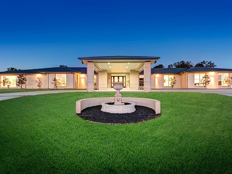 24 Ascot Crescent, Samford Valley QLD 4520