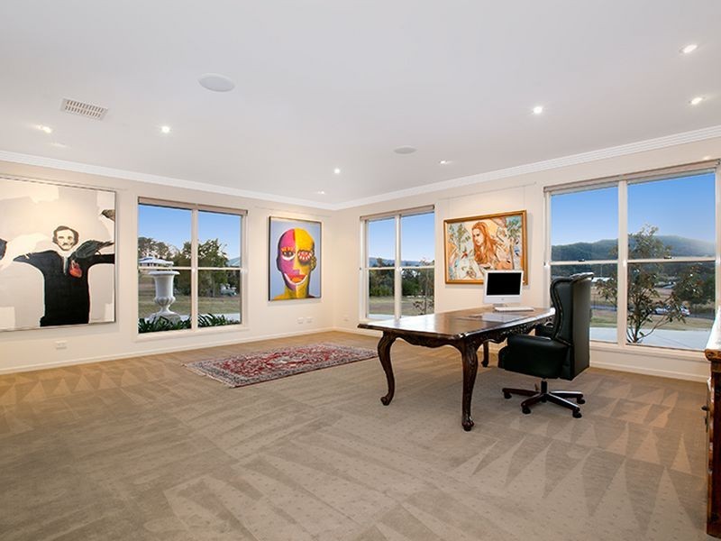 24 Ascot Crescent, Samford Valley QLD 4520