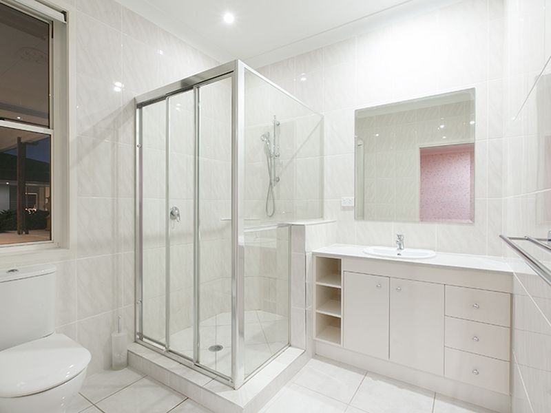 24 Ascot Crescent, Samford Valley QLD 4520