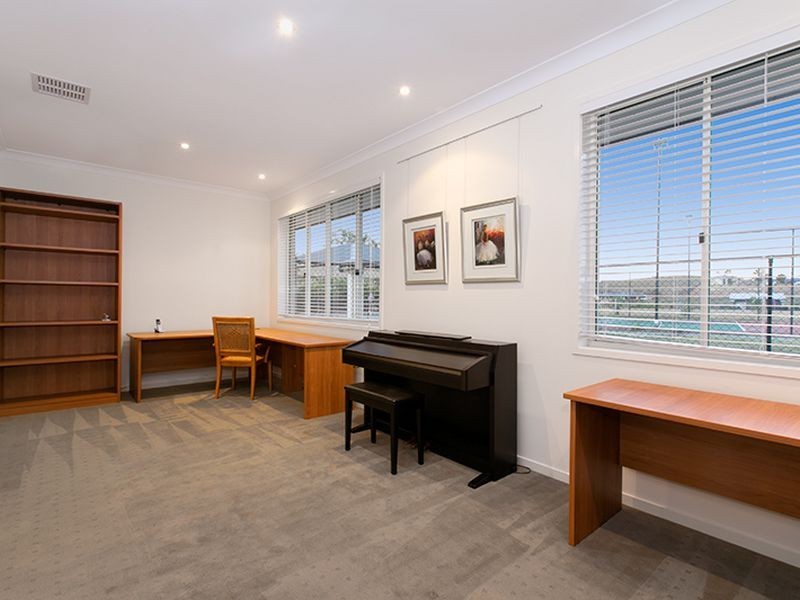 24 Ascot Crescent, Samford Valley QLD 4520