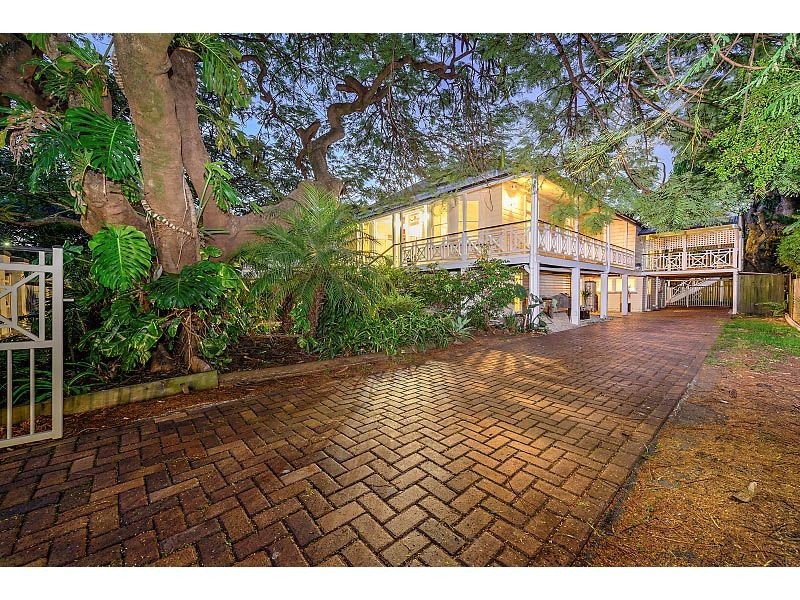 74 Adelaide Street, Clayfield QLD 4011