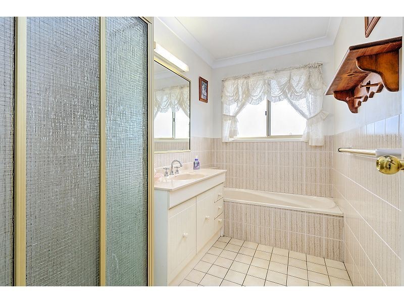 76 Thorngate Drive, Robina QLD 4226