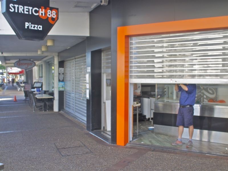 2/88 Surf Parade, Broadbeach QLD 4218