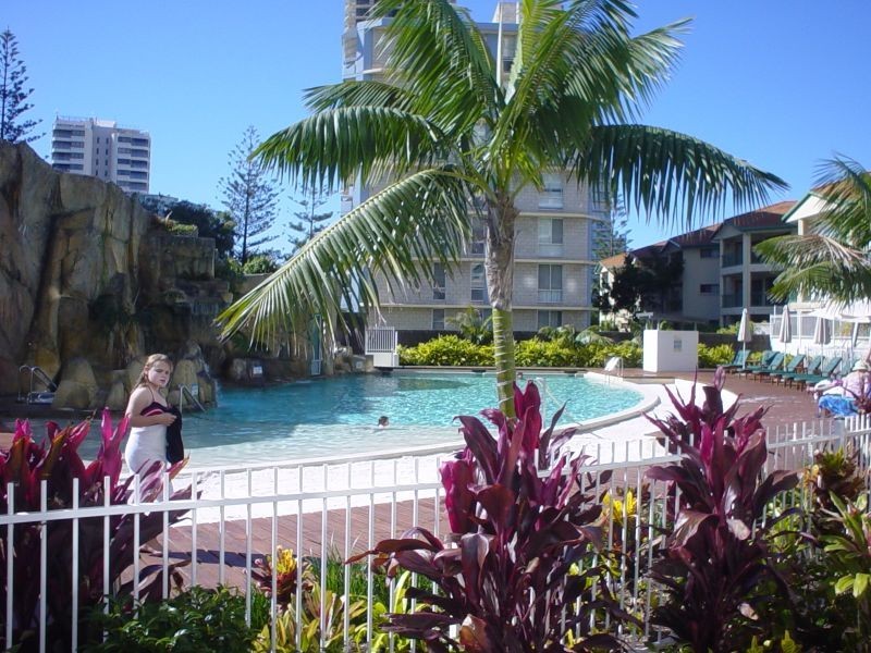 907/18 Fern Street, Surfers Paradise QLD 4217