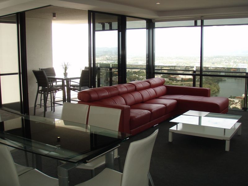 9 Ferny Avenue, Surfers Paradise QLD 4217